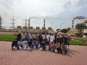 طلاب قسم الهندسة الميكانيكية بكلية الهندسة يزورون محطة توليد الكهرباء بالشعيبة
